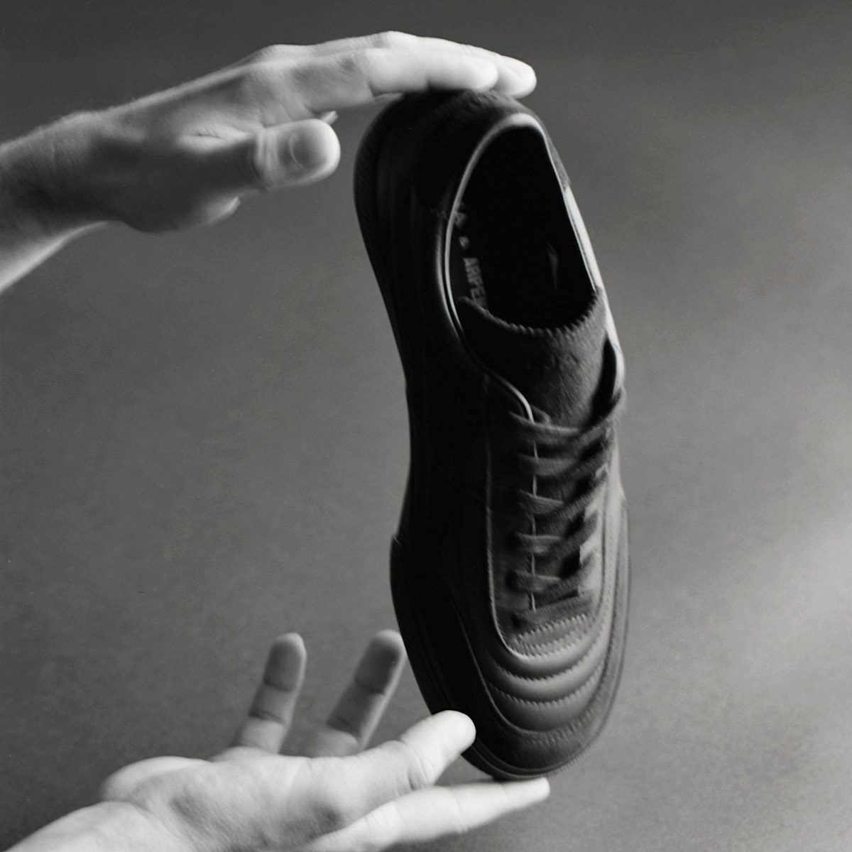 PANENKA LEATHER VEJA & ARPENTEUR BLACK - Image 5