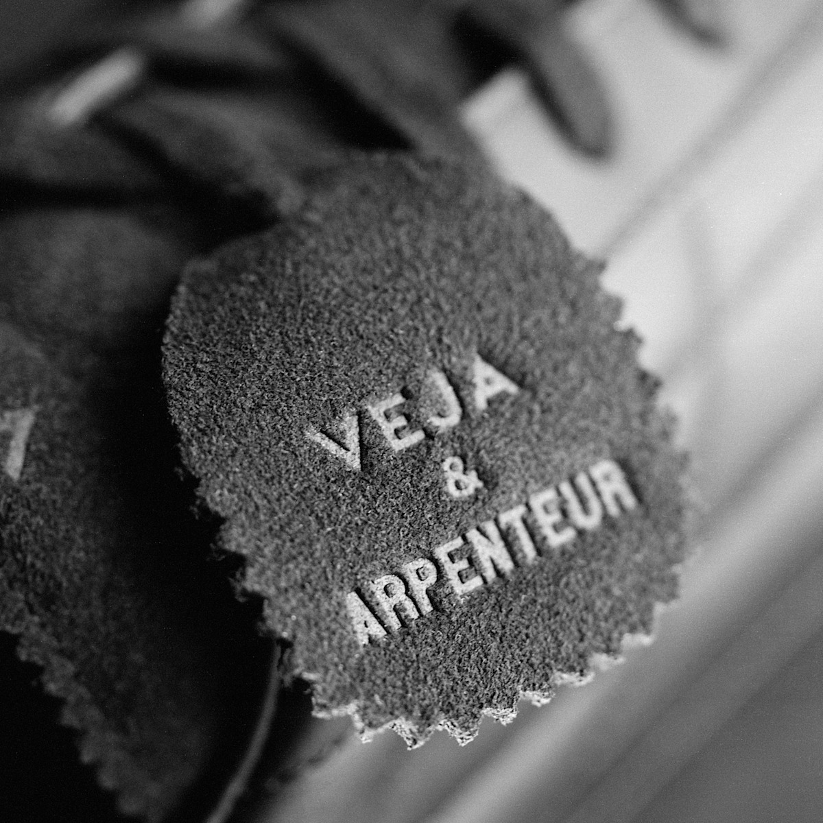 PANENKA LEATHER VEJA & ARPENTEUR BLACK - Image 6