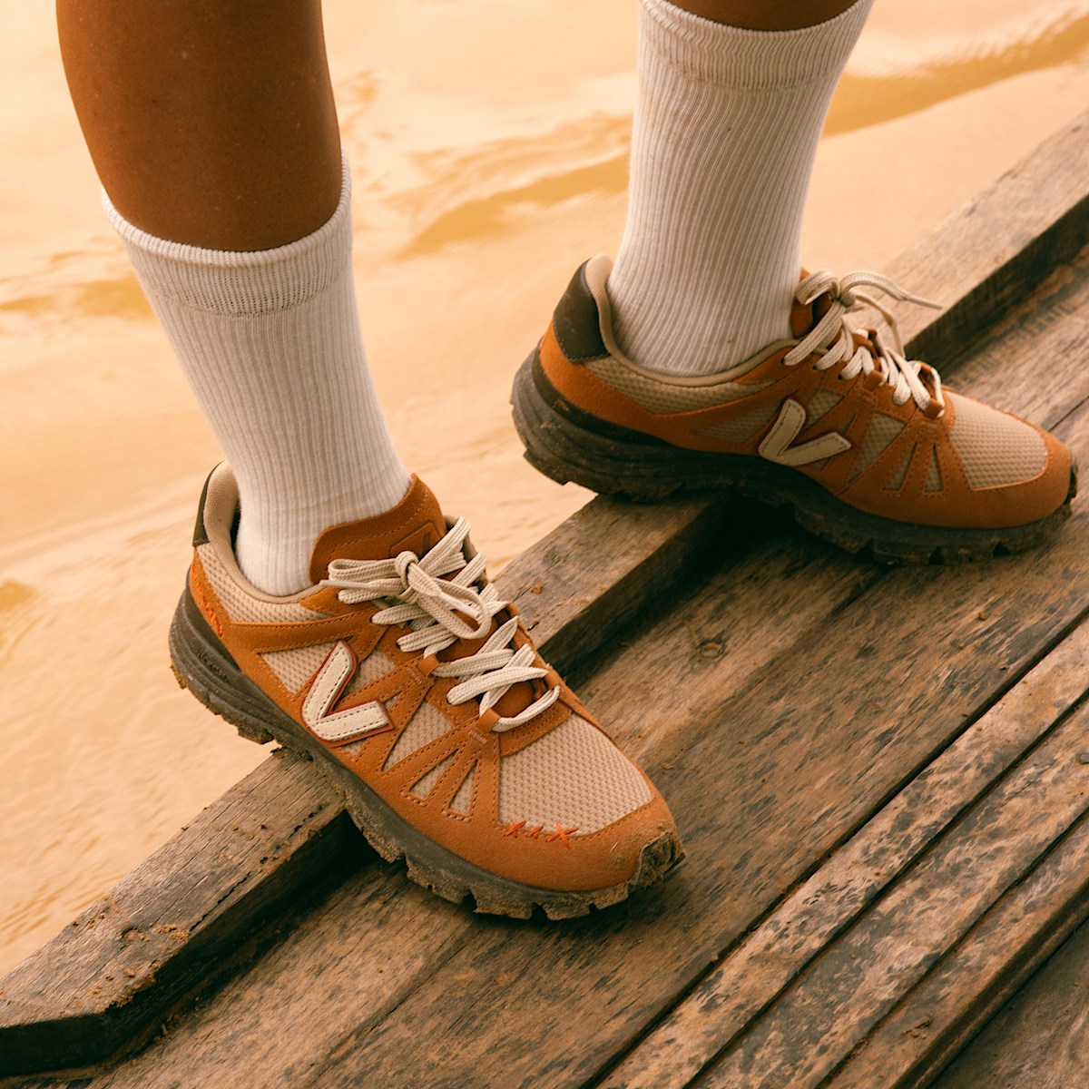 SALAR ALVEOMESH VEJA X CARNAN UMBER - Image 6